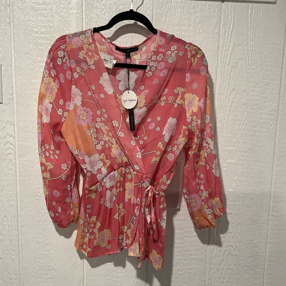 NEW EMPIRE WAIST TOP ( HARVE BENARD ) X-LARGE